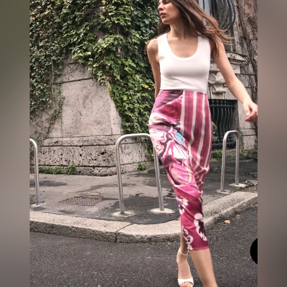 Zara Pink and White Patterned Skirt